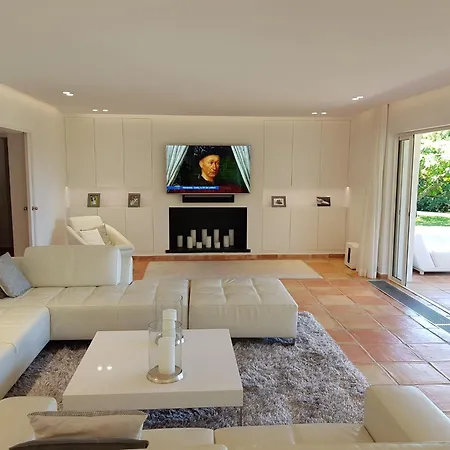 Villa Mb *