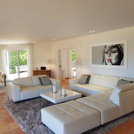 Villa Mb *